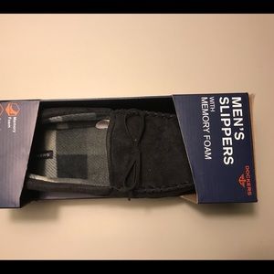 Dockers men’s black slippers size XXL(13)